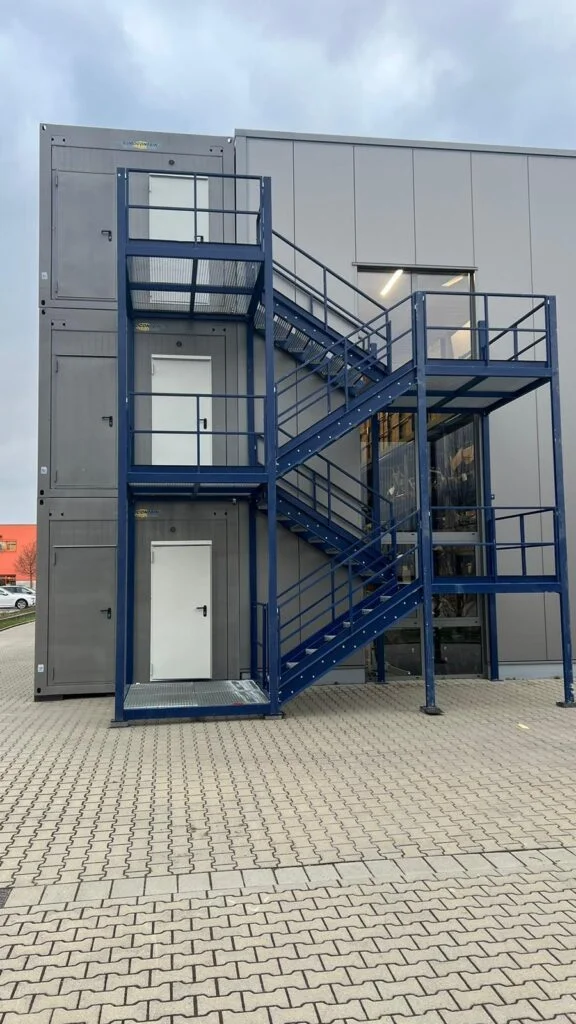 Eurocontain Container system – zestaw piętrowy