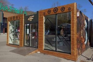 Algeco Shop – kontener sprzedażowy