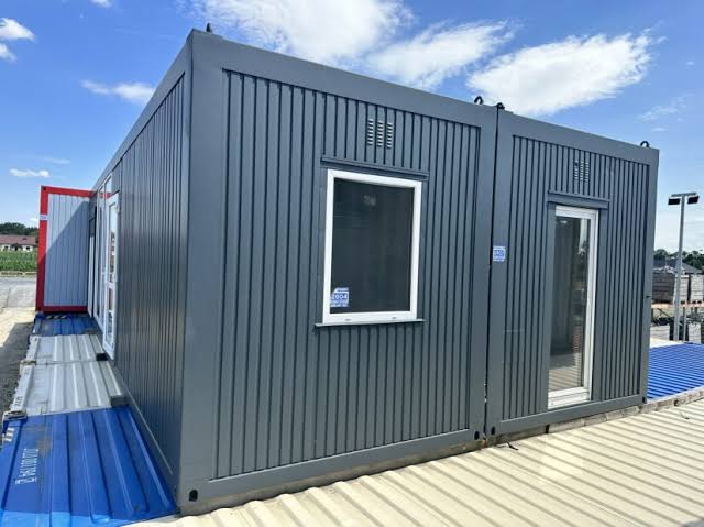 Conliving BC2 – kontener biurowy 14,7 m²